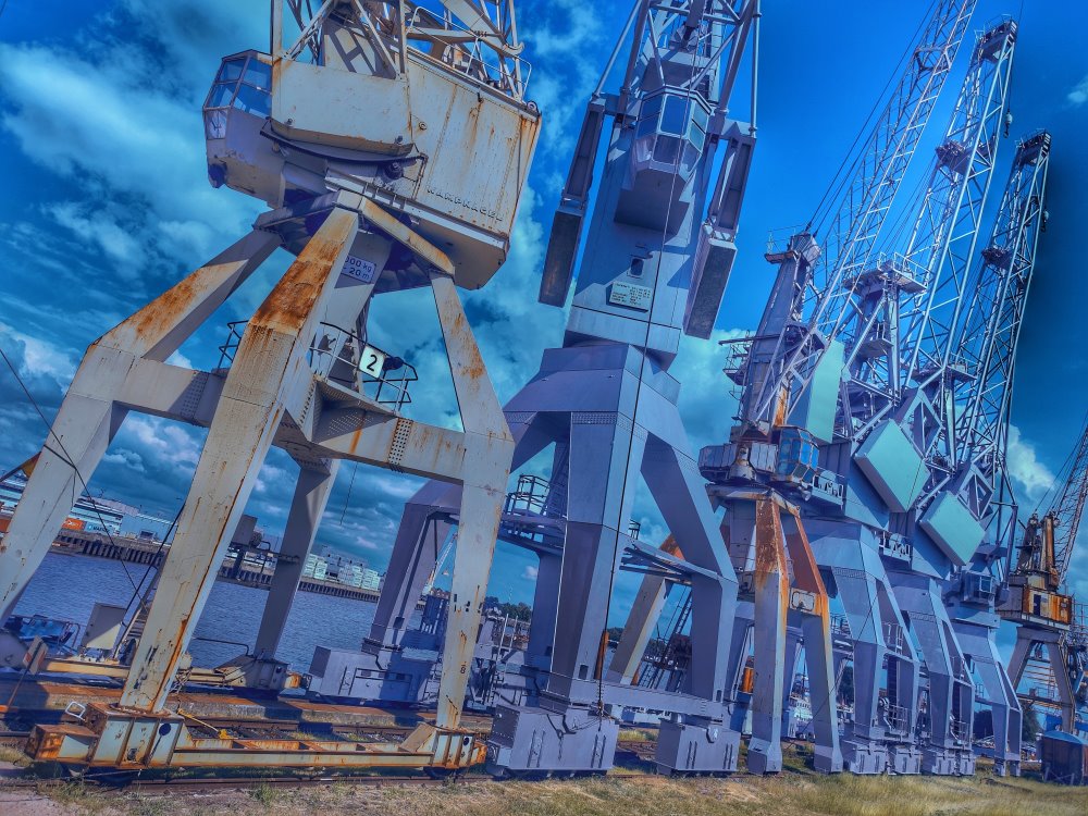 Bild aus der Serie Kräne im Hafen